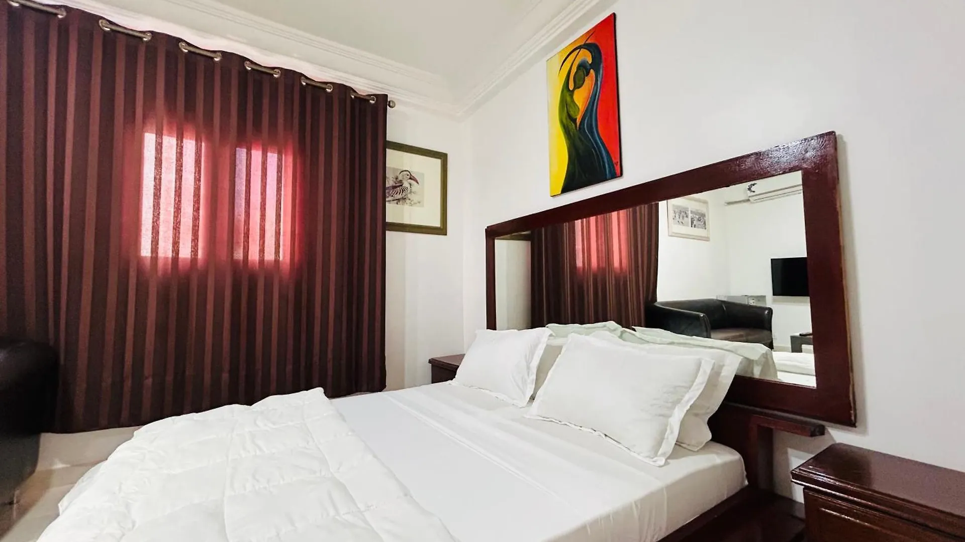 Hotel Les Mamelles داكاغْ