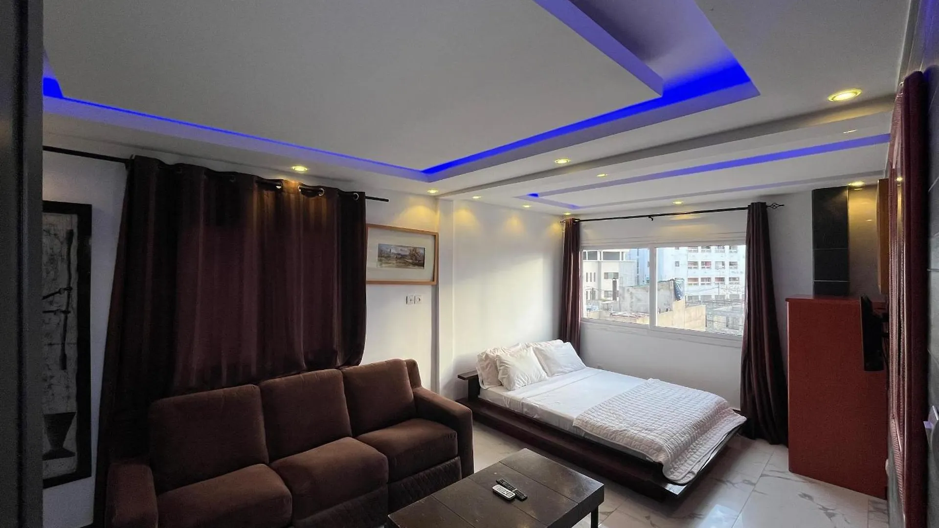 Hotel Les Mamelles داكاغْ
