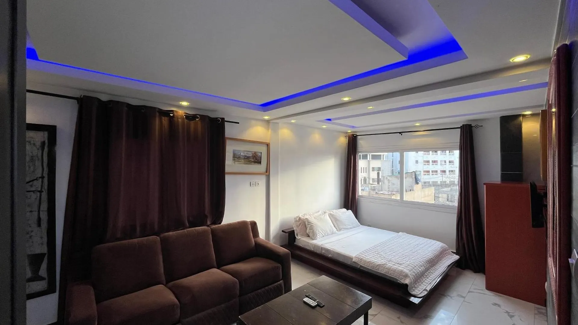 Hotel Les Mamelles داكاغْ