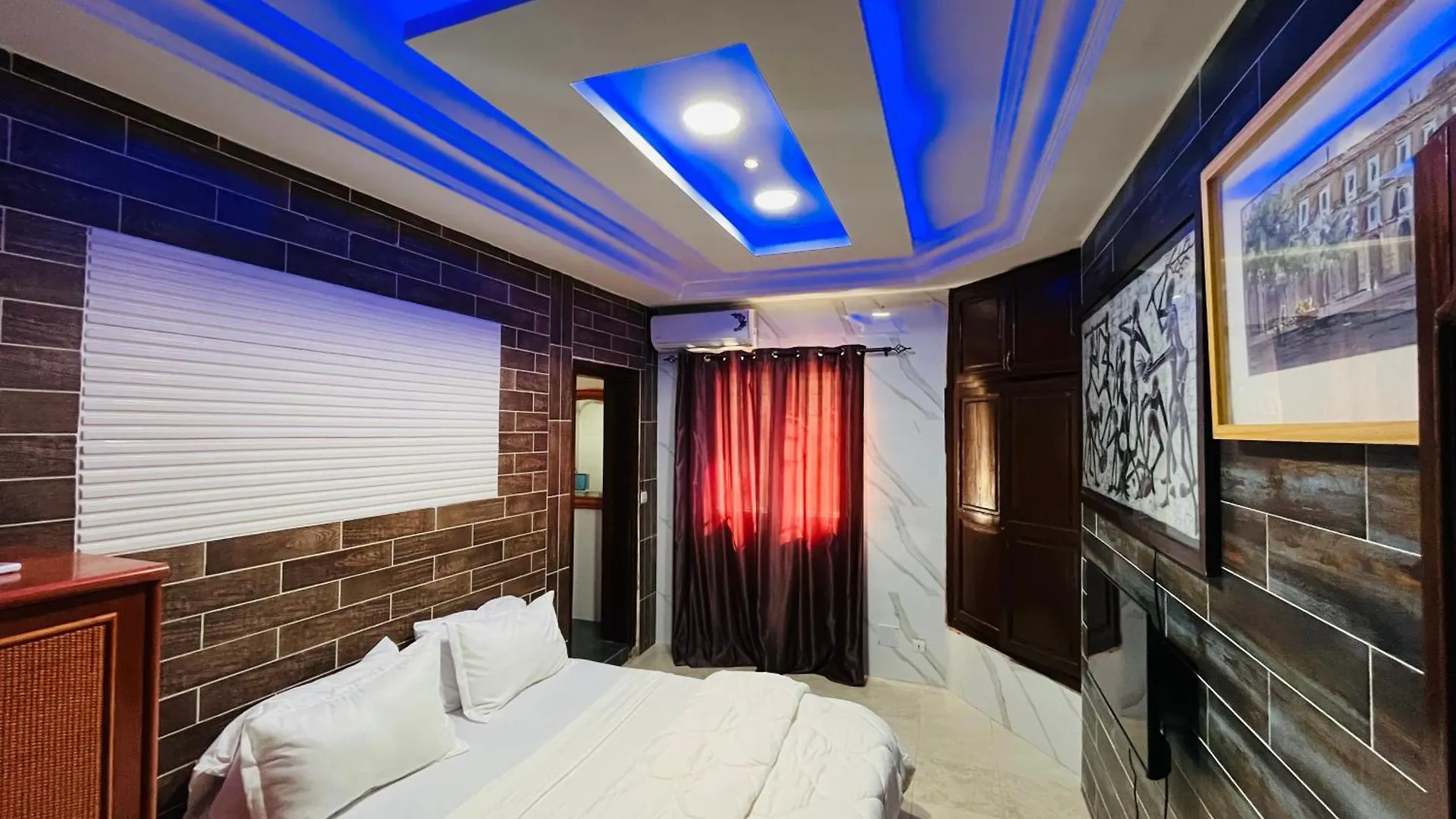 Hotel Les Mamelles داكاغْ