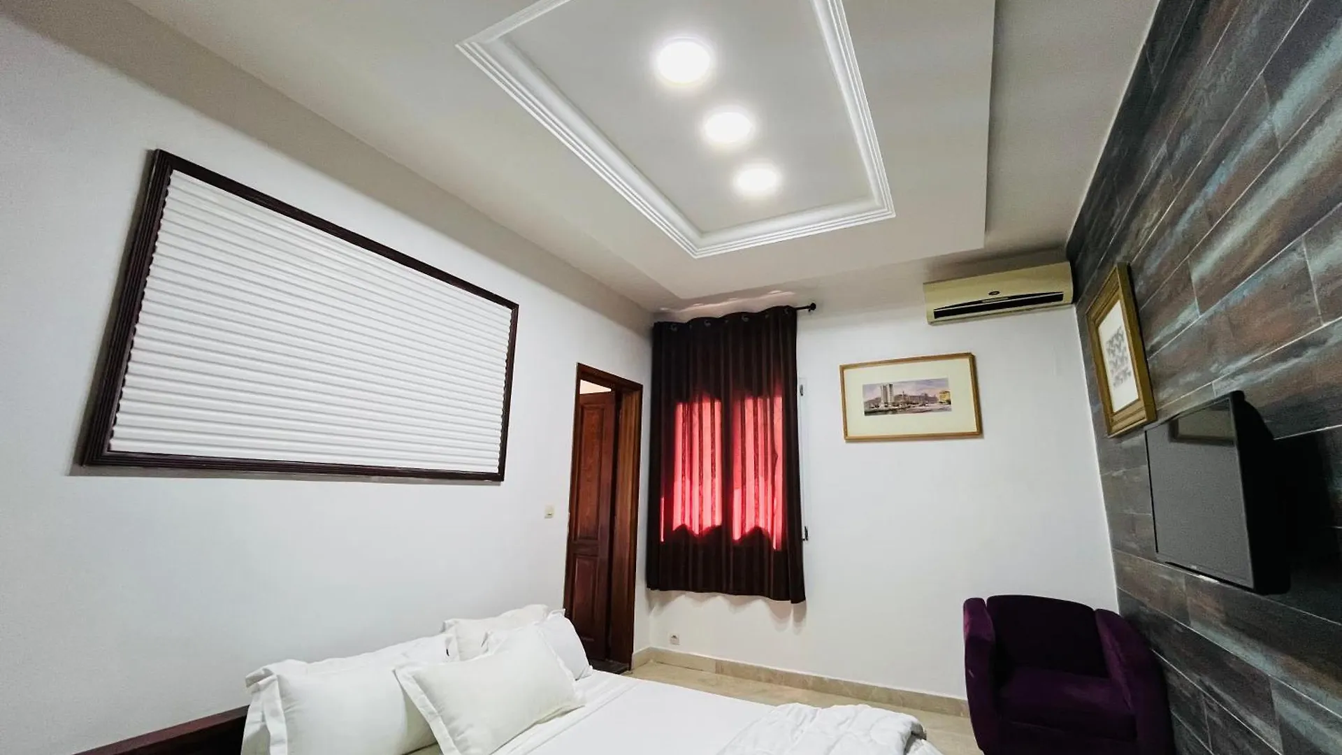 Hotel Les Mamelles داكاغْ